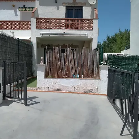 Piscine Clims Parking Prive Lave Vaisselle Machine A Laver Holiday home